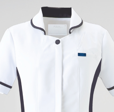 アクセント
引き締め効果の高いカラーがアクセント。