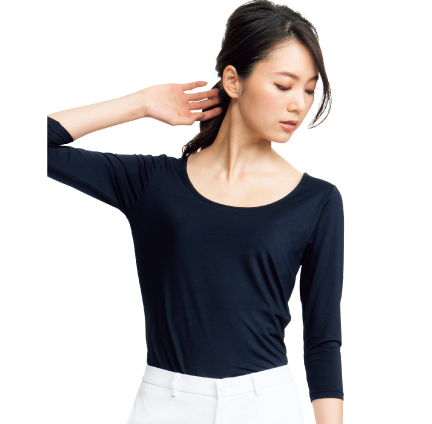 美しいデコルテライン
全てのスクラブにマッチした美しいデコルテライン。 美しいデコルテライン
全てのスクラブにマッチした美しいデコルテライン。