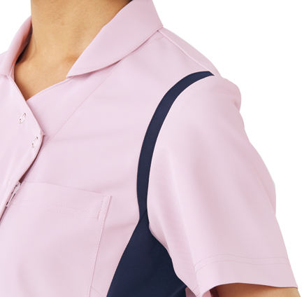 オシャレな切り替え配色
ショルダーから脇にかけての切り替え配色でアクティブに。