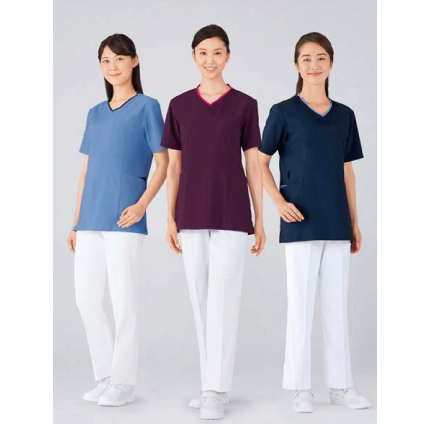 ストレッチ性抜群の
スクラブが新登場!
衿元と両脇内ポケットの配色がおしゃれなデザインで、人気の高いカラー6色をラインナップ。 
制菌加工付き、両脇二重ポケットで機能性も高い商品です。